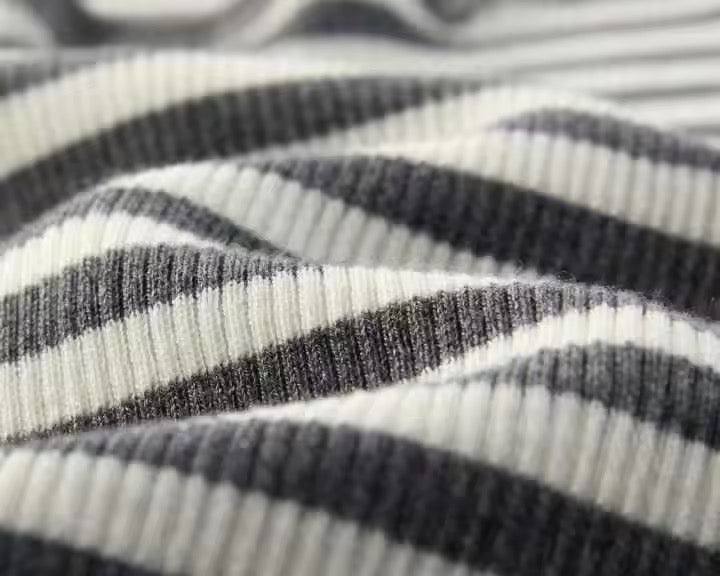 Emmi Seamless Padded Top